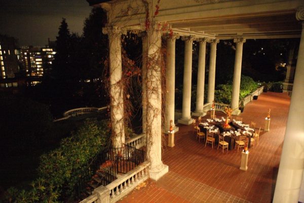 Dining-in-Terrace-Fall